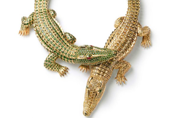 Cartier necklace designs hotsell