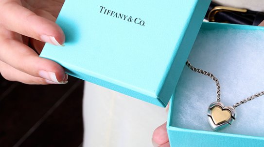 Holiday Gifts: The Perfect Tiffany and Co Necklaces