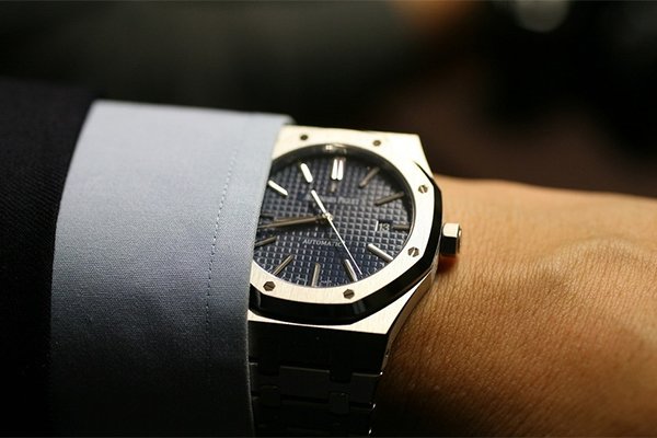 How to Spot a Fake Audemars Piguet Watch The Loupe TrueFacet