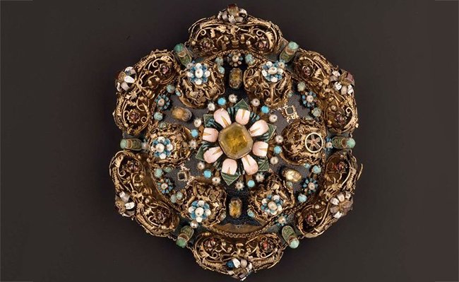 brooch 16th century