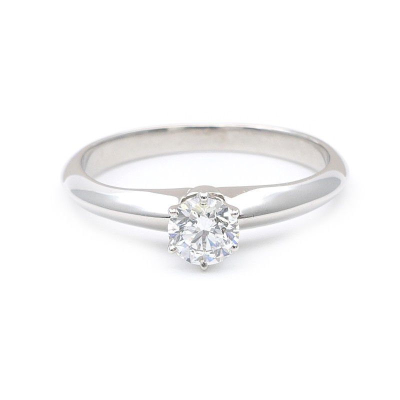 solitaire ring