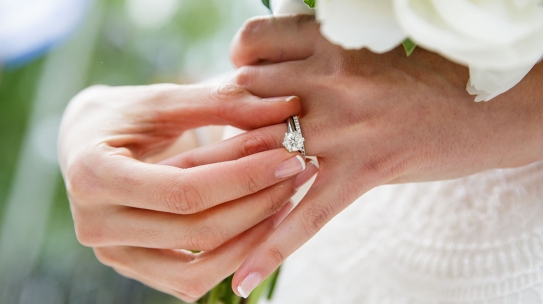 Women’s Wedding Bands and Rings: Our Expert Shopping Tips