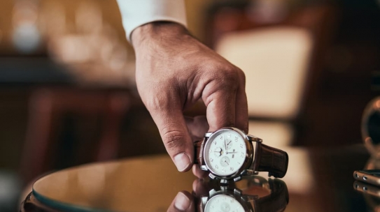 Top 4 Tips For Buying Your First Luxury Watch You’ll Love