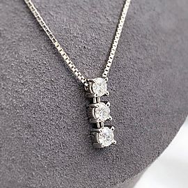 Round Diamond Three Stone 0.70 tcw Pendant Necklace 18kt White Gold