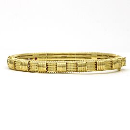 Roberto Coin Appassionata Hinged Bangle Bracelet in 18k Yellow Gold