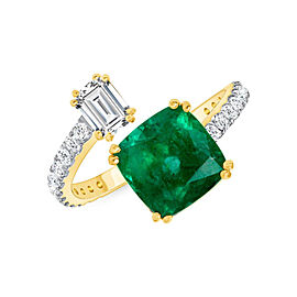 2.55 CT Colombian Emerald & 0.52 CT Diamonds in 14K Yellow Gold Engagement Ring