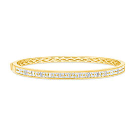 Ladies 18K Yellow Gold 2.69 CT Diamond Bangle Bracelet Size 6.5"