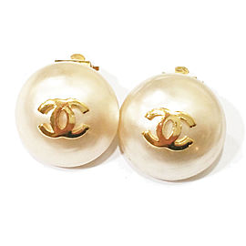 Chanel CC Gold Gumball Simulated Glass Pearl Clip On Earrings