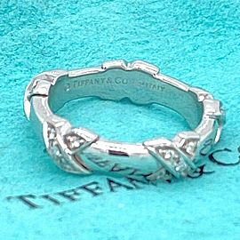 Tiffany & Co Diamond Signature X Ring in 18kt White Gold