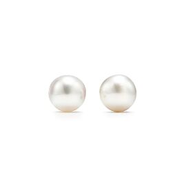 Tiffany & Co Signature Akoya Cultured Pearls 18jt White Gold 6 - 6.5 MM Earrings