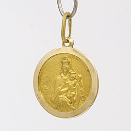 Virgin Mary and Jesus Madonna Medallion Charm Pendant in 18k Yellow Gold