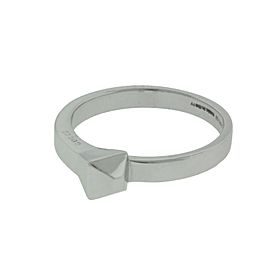 Gucci Chiodo ring in 18 karat white gold Italy size13, USA 6.5