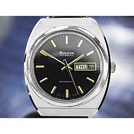 Bulova Automatic Stainless Steel Black Dial Vintage 1970s Mens Watch DN140