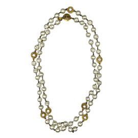 CHANEL - Vintage 80s Pearl Strass Crystal Accent - Pearl / Gold Necklace