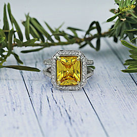 White Gold Cocktail ring w/ center 7.60ct Cushion cut Citrine & 1.25ct TCW Dia