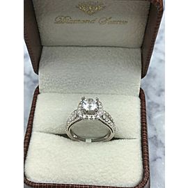 Beautiful 18k White Gold Engagement Ring with 1.95ct. Diamonds