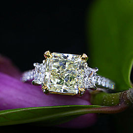 Amazing Platinum and 18k Yellow Gold Cocktail Ring with 5.04 TCW Diamonds