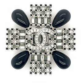 CHANEL - 18P CC Cross Strass and Black Resin Brooch Spring Act 1