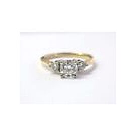 Fine 3-Stone Diamond Yellow Gold Engagement Ring