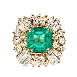 14K Yellow Gold with 4.00ct Emerald & Diamond Ring Size 6