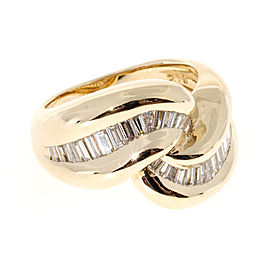 Vintage 14K Yellow Gold with 0.70ct Baguette Diamond Swirl Ring Size 5.5