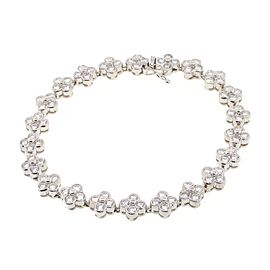 18 kt White Gold Cluster Diamond Floral Bracelet