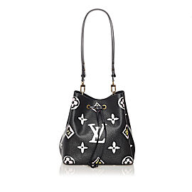 Louis Vuitton Monogram Giant Jungle Neonoe