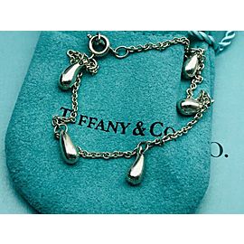 TIFFANY & Co. silver Elsa Peretti 5 Teardrop bracelet