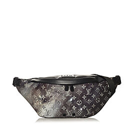 Louis Vuitton Monogram Galaxy Discovery Bumbag