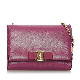 Ferragamo Vara Leather Wallet On Chain