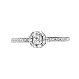 18k White Gold and Diamond Ring