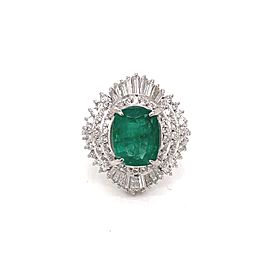 Oval-Cut Center Emerald and Baguette diamond Cluster Ring in Platinum