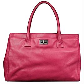 Chanel Cerf Dark Caviar 209409 Pink Leather Tote