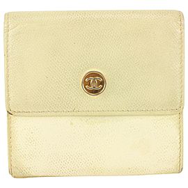 Chanel Ivory Calfskin Leather Compact Button Line Wallet 826cas78