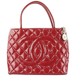 Chanel Red Quilted Patent Medallion Tote Zip Bag 872543