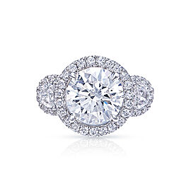 Amaya 6 Carat Earth Mined Round Brilliant Diamond Engagement Ring Sidestone in 18kt White Gold. GIA