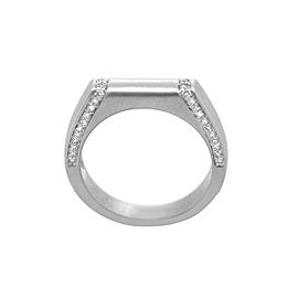 18k White Gold and Diamond Ring