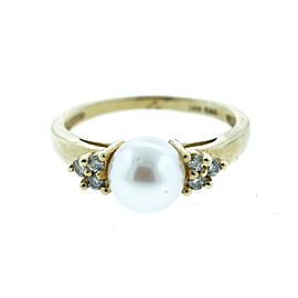 14K Yellow Gold Fresh and Water Pearl With Diamond Accent Ring