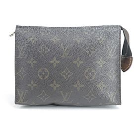 Louis Vuitton Poche Toilette 19 Monogram Toiletry Pouch 4LK0115