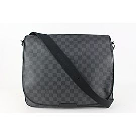 Louis Vuitton Damier Graphite Daniel GM Messenger Flap Bag 105lv12