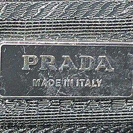 Prada Navy x Red Messenger Flap Bag 863340